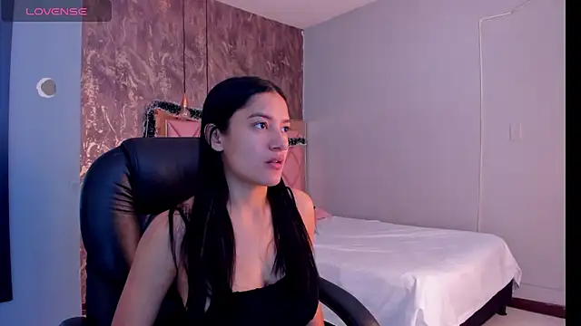 SKYLERWHIITEE online show from 12-29-24, 02:49