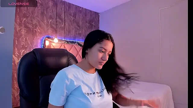 SKYLERWHIITEE online show from 12-30-24, 03:47