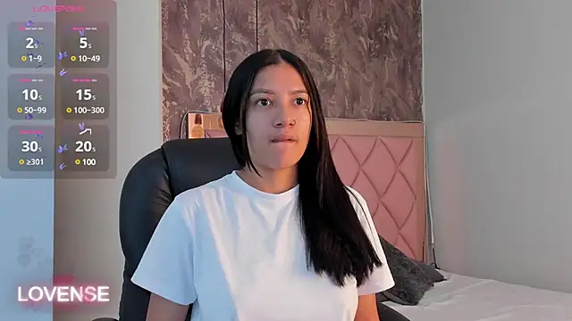 SKYLERWHIITEE online show from 03-06-25, 03:57