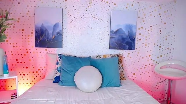 Aniie Doll online show from 02-10-26, 08:24