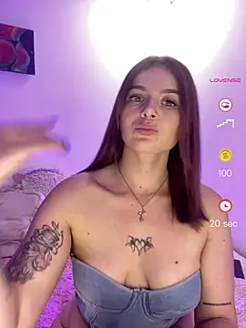 Snapshot of Valery_hilthon chatting on 04-29-26, 12:05 Valery hilthon online show from 04-29-26, 12:05