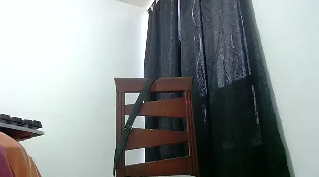 nicolle milf1978 online show from 03-12-25, 11:42