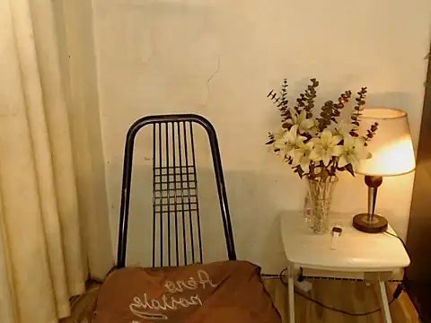 Snapshot of playtimesussy69 chatting on 06-08-26, 02:45 playtimesussy69 online show from 06-08-26, 02:45