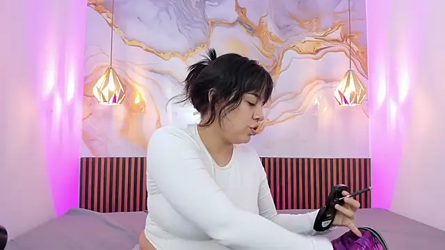 MelissaGilll online show from 10-22-25, 07:24