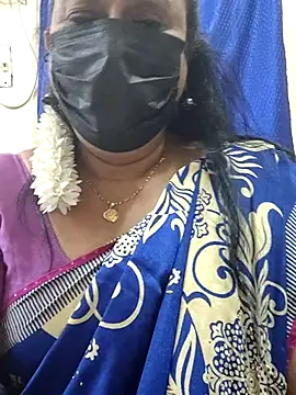 Snapshot of rekha_naier chatting on 06-19-26, 05:50 rekha naier online show from 06-19-26, 05:50