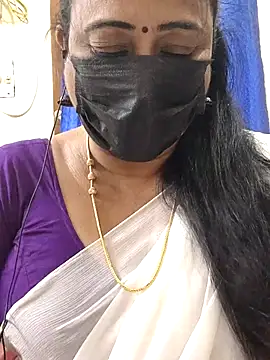 Snapshot of rekha_naier chatting on 07-19-26, 04:38 rekha naier online show from 07-19-26, 04:38