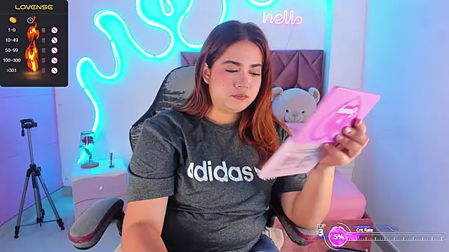 Snapshot of jisoo__ chatting on 12-04-25, 12:47 jisoo online show from 12-04-25, 12:47