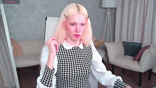 Snapshot of PamelamyDreamys chatting on 05-23-26, 08:13 PamelamyDreamys online show from 05-23-26, 08:13