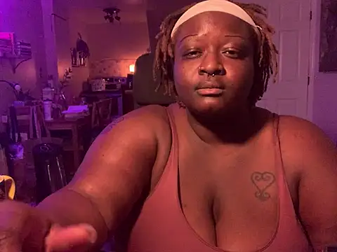 BigKittyRaven online show from 12-12-24, 05:20