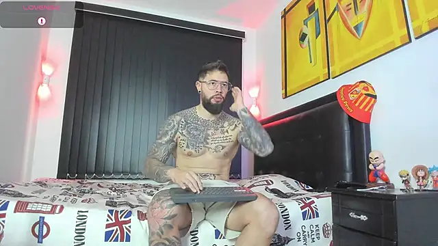 connor santtos online show from 03-11-25, 01:12