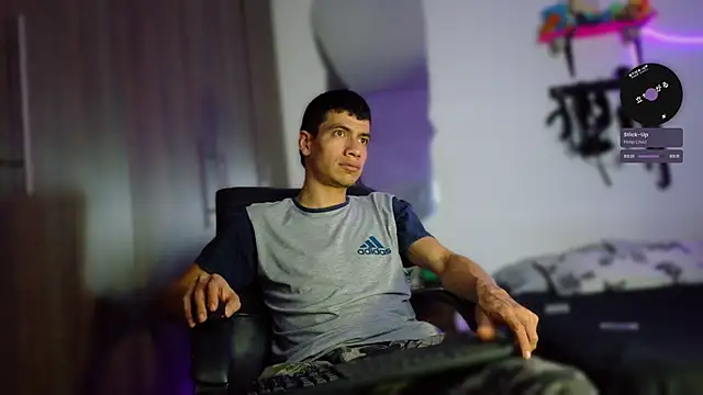 Snapshot of Nymphobuddies chatting on 02-24-25, 12:52 Nymphobuddies online show from 02-24-25, 12:52