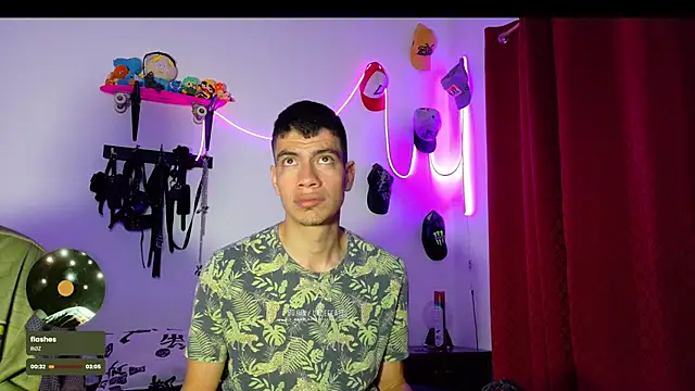 Snapshot of Nymphobuddies chatting on 03-07-25, 04:35 Nymphobuddies online show from 03-07-25, 04:35