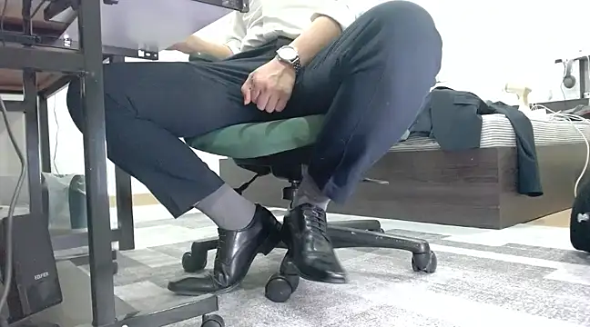 Snapshot of softlyS chatting on 12-26-24, 03:31 softlyS online show from 12-26-24, 03:31