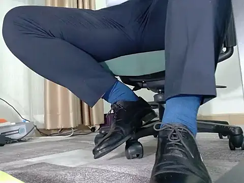 Snapshot of softlyS chatting on 03-09-25, 03:38 softlyS online show from 03-09-25, 03:38