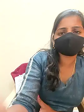 Snapshot of Tamil_Shalini_Lustyy chatting on 01-18-26, 05:17 Tamil Shalini Lustyy online show from 01-18-26, 05:17