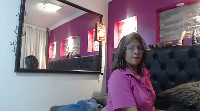 Pandoracherry online show from 12-19-24, 05:18