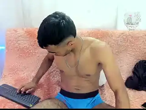 alessandro 2005 online show from 02-04-25, 12:08