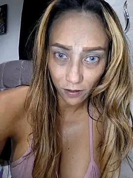 Snapshot of salome_drasin chatting on 05-08-26, 11:21 salome drasin online show from 05-08-26, 11:21