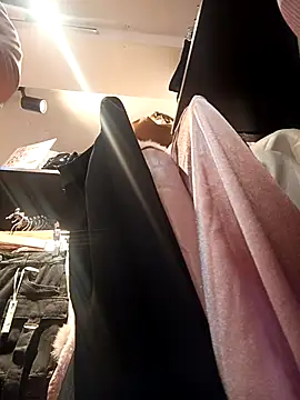 LIZ-06  online show from 03-18-25, 11:31