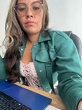 LIZ-06  online show from 05-12-26, 01:30