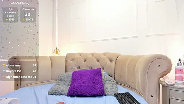 Snapshot of briannaduque chatting on 02-28-25, 03:37 briannaduque online show from 02-28-25, 03:37