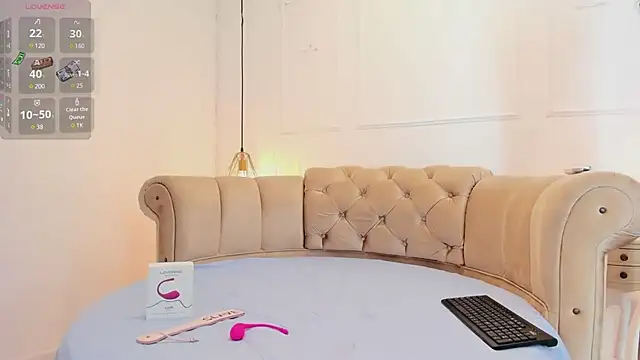 Snapshot of briannaduque chatting on 03-08-25, 12:41 briannaduque online show from 03-08-25, 12:41