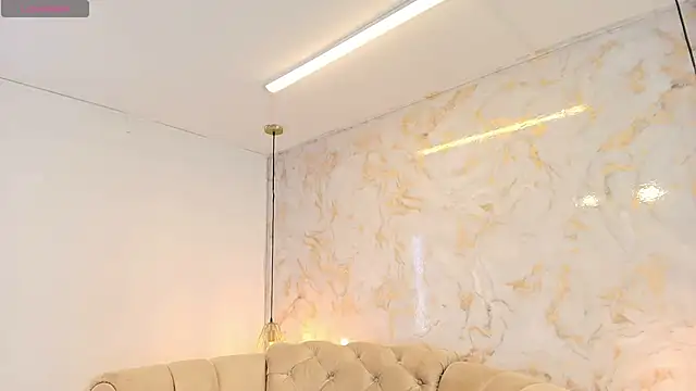 Snapshot of briannaduque chatting on 09-23-25, 01:36 briannaduque online show from 09-23-25, 01:36