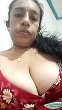 Snapshot of yaz_guzman chatting on 12-18-24, 12:32 yaz guzman online show from 12-18-24, 12:32