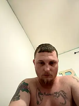 Snapshot of Badazzcouple chatting on 12-06-24, 04:25 Badazzcouple online show from 12-06-24, 04:25