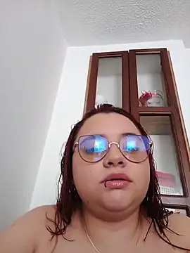 Snapshot of CURVY-HORNY chatting on 05-29-26, 09:13 CURVY-HORNY online show from 05-29-26, 09:13