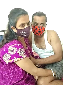 Snapshot of Cute-manisha chatting on 10-31-25, 02:07 Cute-manisha online show from 10-31-25, 02:07