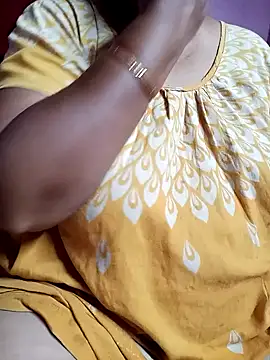 Hotty-rumi online show from 10-30-25, 04:41