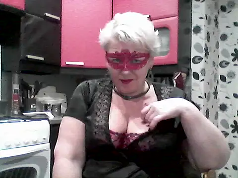 Lisa Suzie online show from 03-11-26, 07:42