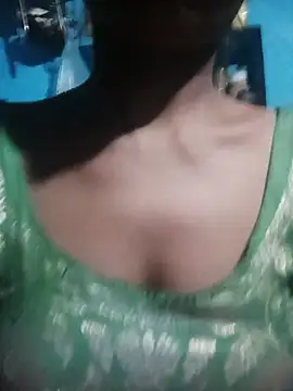 Snapshot of Kajal__Mehra chatting on 06-09-26, 05:46 Kajal Mehra online show from 06-09-26, 05:46