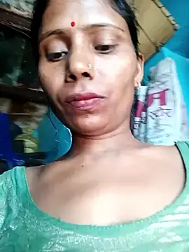 Snapshot of Kajal__Mehra chatting on 06-11-26, 08:01 Kajal Mehra online show from 06-11-26, 08:01