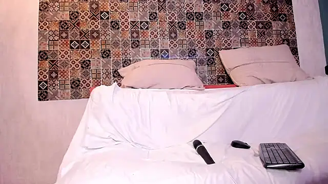 Pamela Johnsonn online show from 02-28-25, 10:39