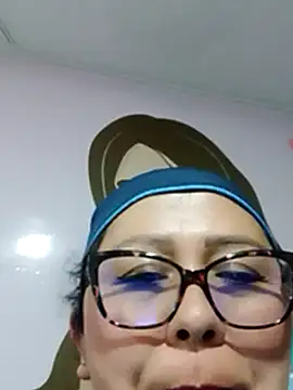 Snapshot of Darly_Gomez chatting on 01-04-25, 01:10 Darly Gomez online show from 01-04-25, 01:10