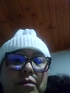 Snapshot of Darly_Gomez chatting on 01-28-25, 03:47 Darly Gomez online show from 01-28-25, 03:47