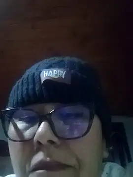 Snapshot of Darly_Gomez chatting on 02-12-25, 04:01 Darly Gomez online show from 02-12-25, 04:01