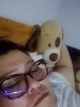 Snapshot of Darly_Gomez chatting on 02-27-25, 02:10 Darly Gomez online show from 02-27-25, 02:10