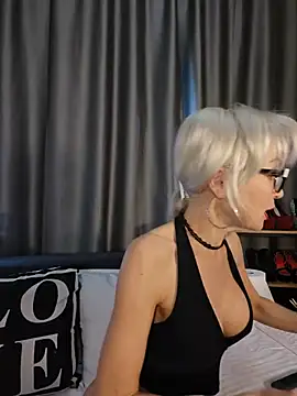 Milforja online show from 07-12-26, 11:45