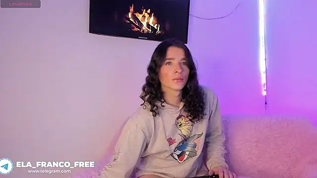 Snapshot of elafranco_ chatting on 02-14-26, 03:03 elafranco online show from 02-14-26, 03:03