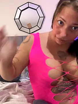 Hollyhudson123 online show from 09-24-25, 10:35