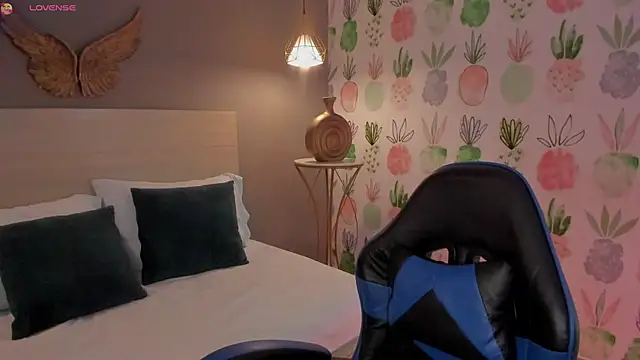 yaya23x online show from 03-18-26, 02:42