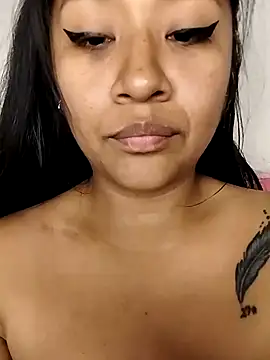 Snapshot of ineliveca chatting on 12-23-24, 07:28 ineliveca online show from 12-23-24, 07:28