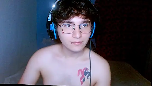 Snapshot of Charley_quin chatting on 04-27-26, 11:58 Charley quin online show from 04-27-26, 11:58