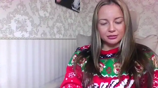 jennifer838 online show from 12-22-25, 08:11