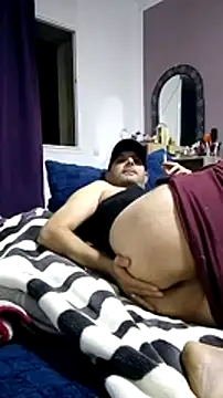 Snapshot of arabian82 chatting on 12-25-24, 06:19 arabian82 online show from 12-25-24, 06:19