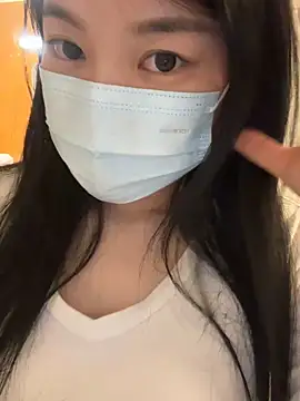 Snapshot of lululu-sweet chatting on 12-28-24, 04:52 lululu-sweet online show from 12-28-24, 04:52