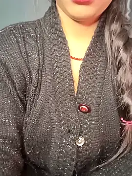 Snapshot of Sexy_Noorha chatting on 12-18-24, 03:00 Sexy Noorha online show from 12-18-24, 03:00